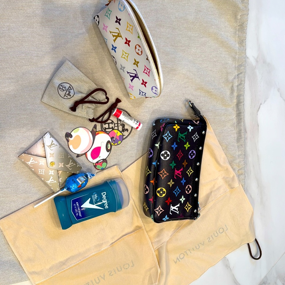Sold BRAND NEW WITH Box & ribbon LOUIS VUITTON 2025 MURAKAMI X LV X TM 2025 - Picture 10 of 10